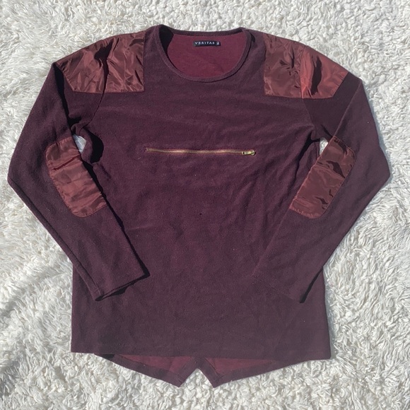 Veritas Sweater - Picture 1 of 2